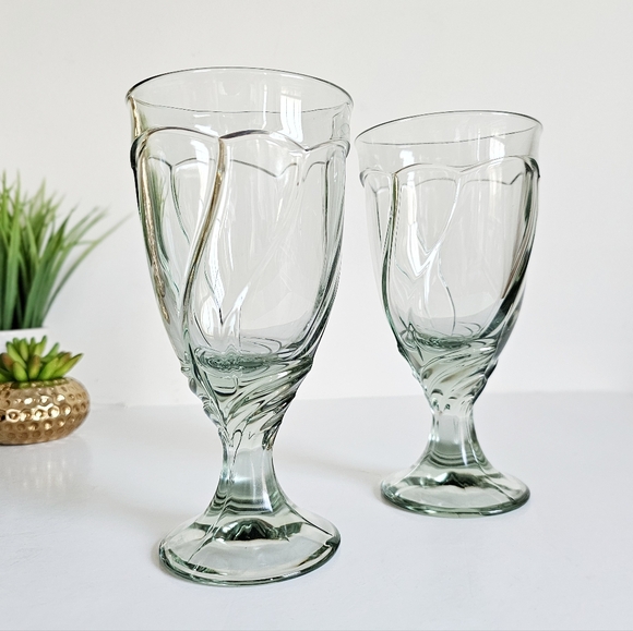 Vintage Set of 2 Noritake Sweet Swirl Clear Green Water Goblets Iced Tea Glasses - Picture 1 of 9
